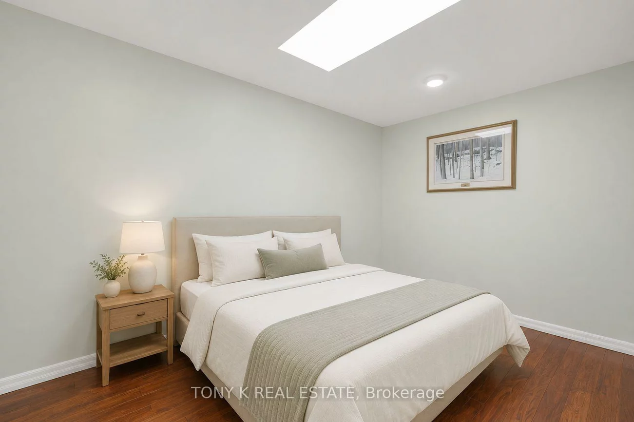 111, Eastwood, Birchcliffe-Cliffside, Toronto
