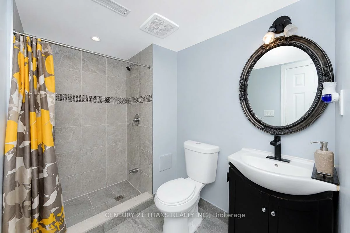 22, Whiteleas, Malvern, Toronto