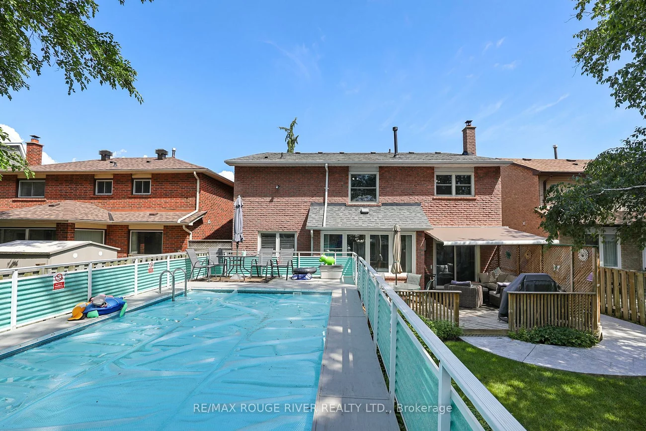 11, Canmore, Highland Creek, Toronto
