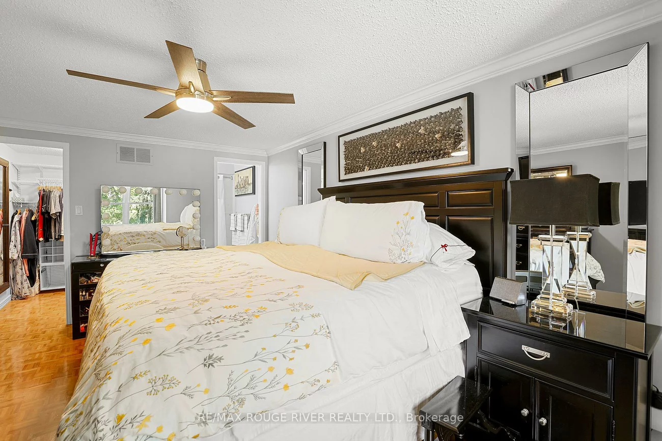 11, Canmore, Highland Creek, Toronto