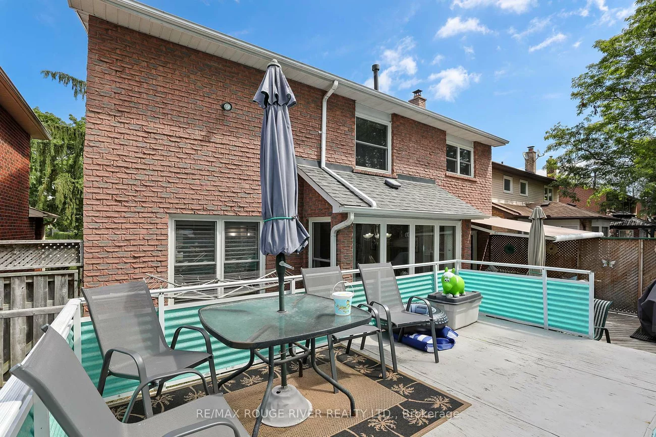 11, Canmore, Highland Creek, Toronto