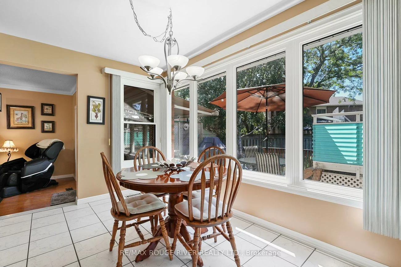 11, Canmore, Highland Creek, Toronto