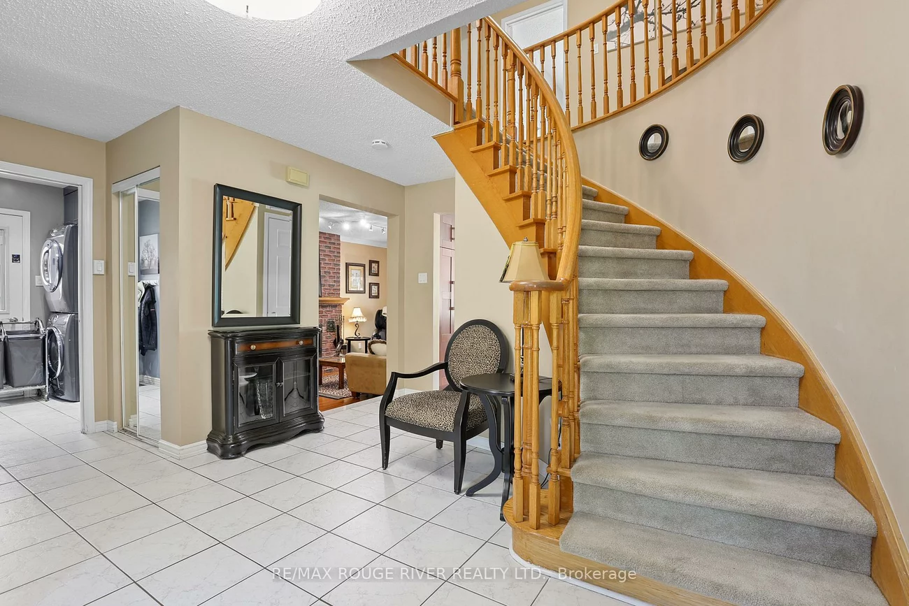 11, Canmore, Highland Creek, Toronto