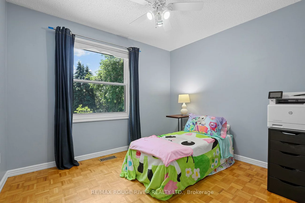 11, Canmore, Highland Creek, Toronto
