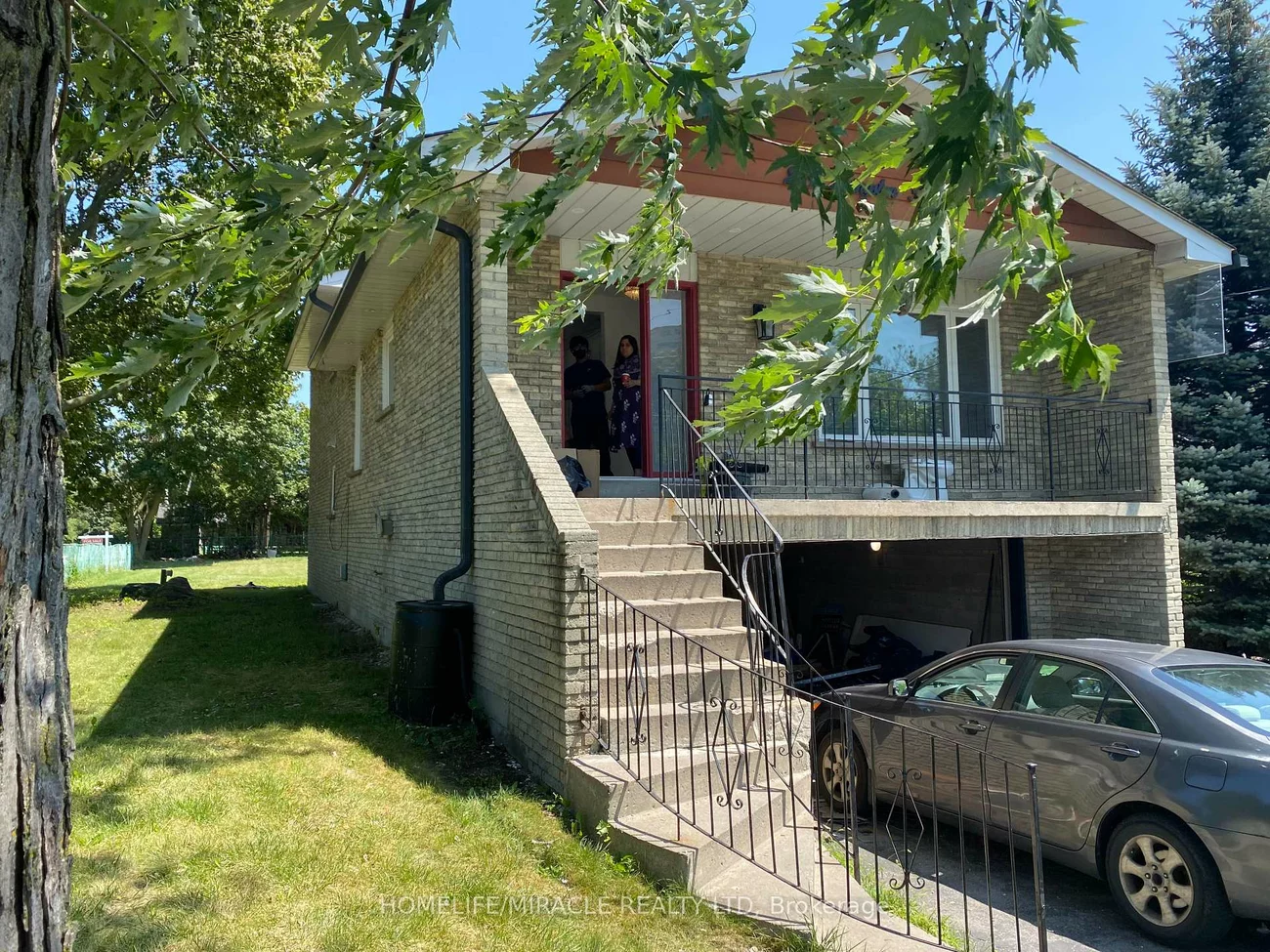 289, Livingston, Guildwood, Toronto