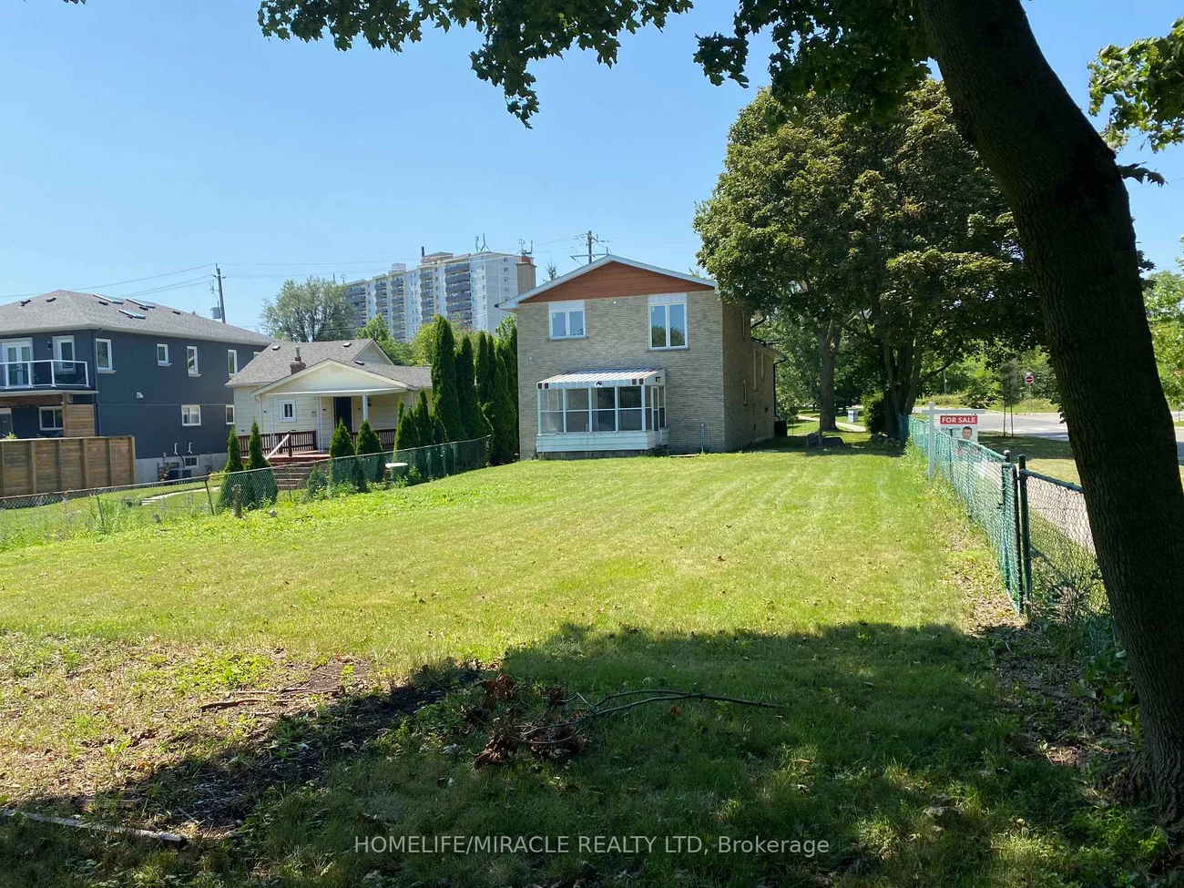 289, Livingston, Guildwood, Toronto