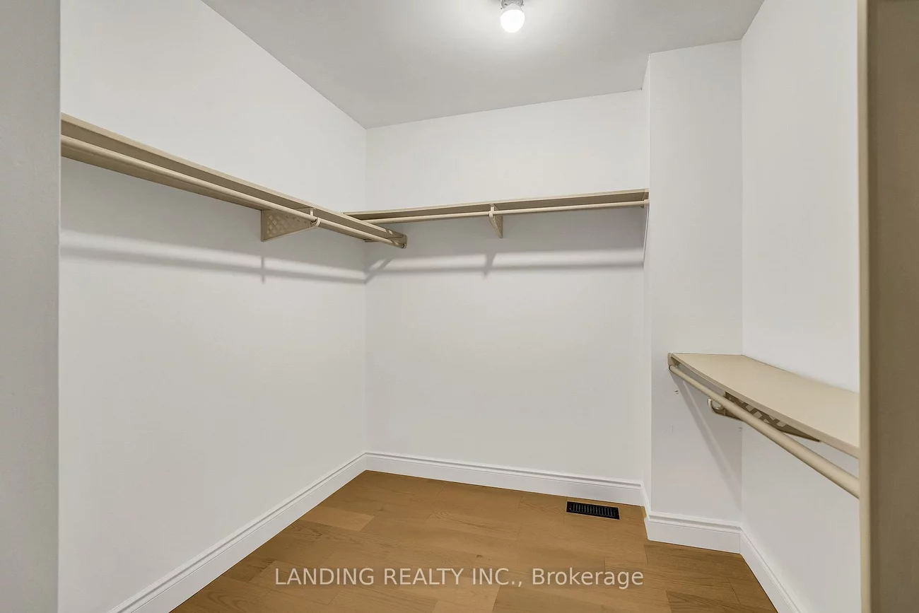 6, Dartmoor, Morningside, Toronto