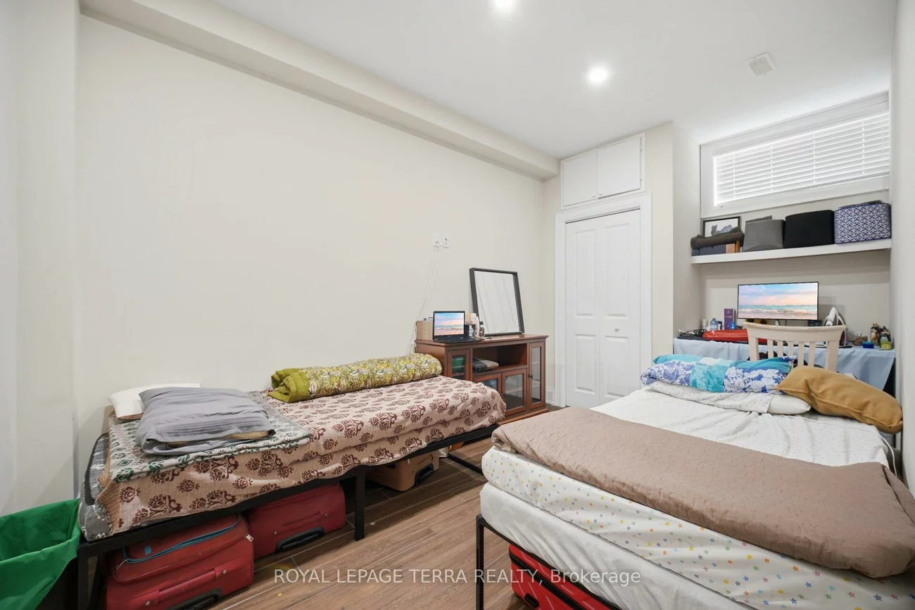 27, Minford, Wexford-Maryvale, Toronto