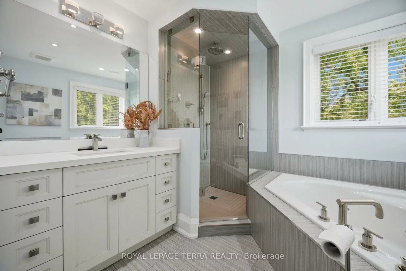 27, Minford, Wexford-Maryvale, Toronto