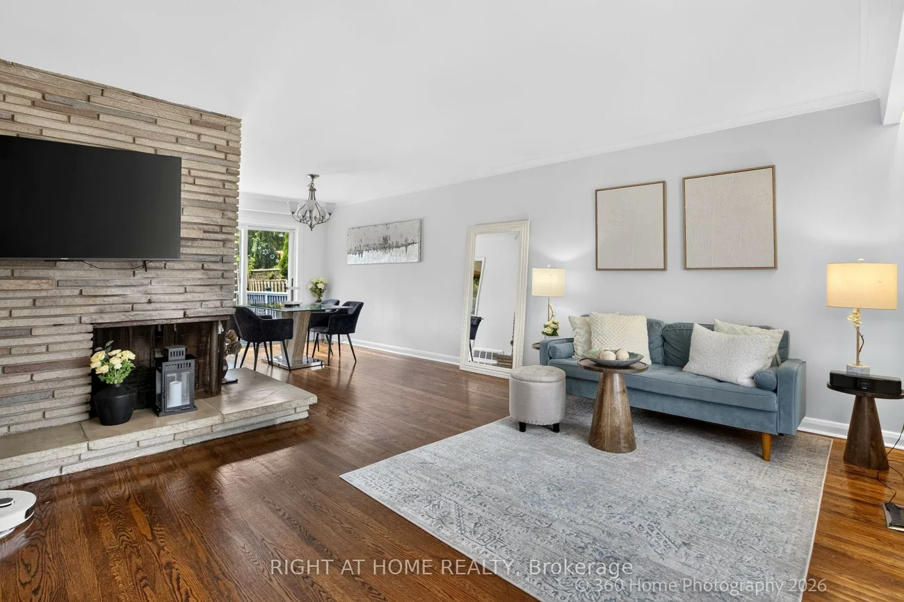 100, Perivale, Bendale, Toronto