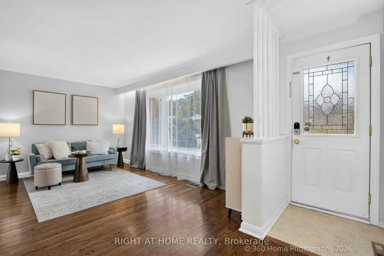 100, Perivale, Bendale, Toronto