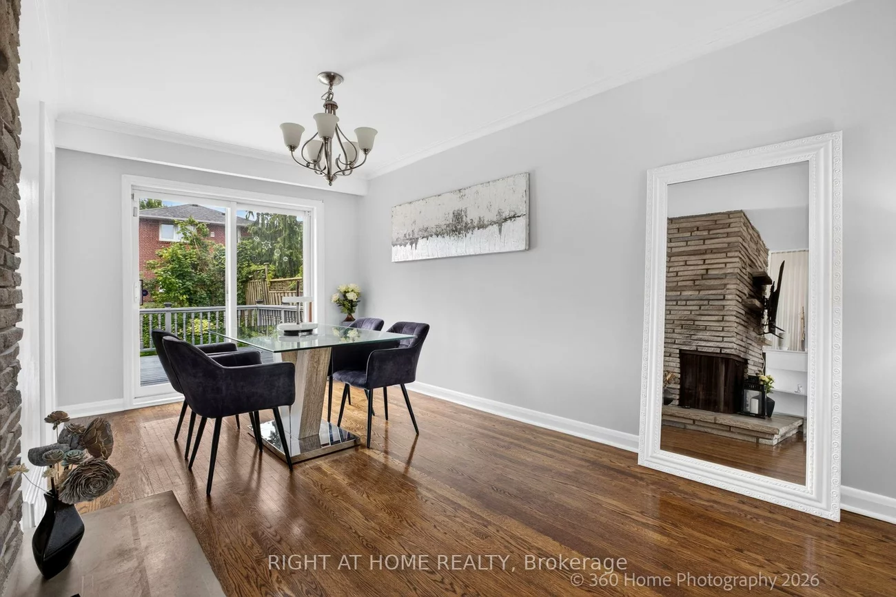 100, Perivale, Bendale, Toronto