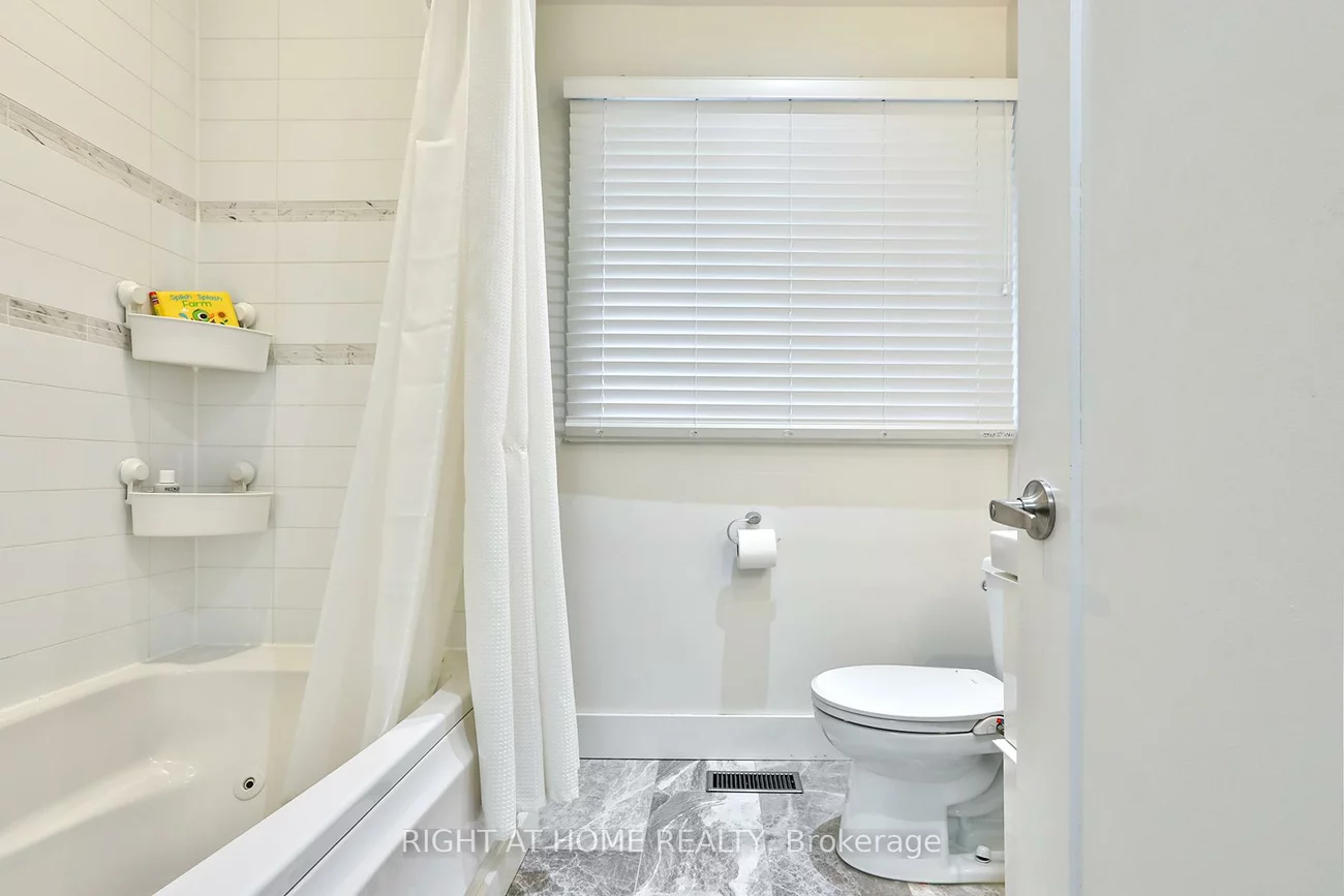 34, Scarcliff, Guildwood, Toronto