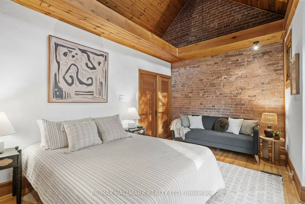 159, Gillard, Greenwood-Coxwell, Toronto