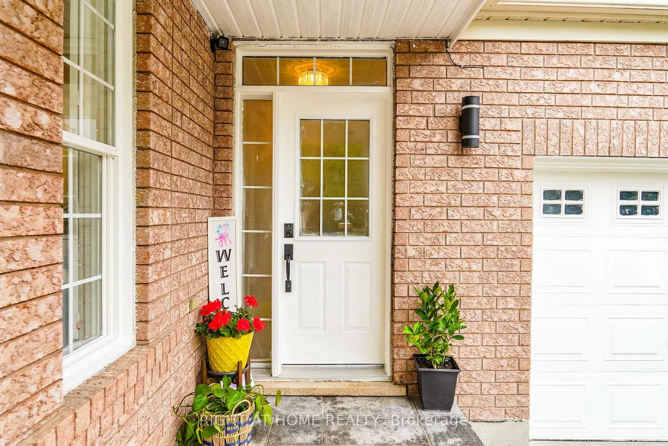 180, Raponi, Rouge E11, Toronto