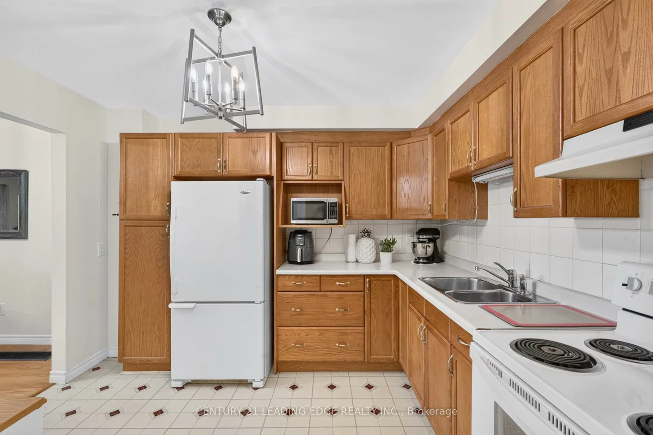 58, Valdor, Agincourt North, Toronto