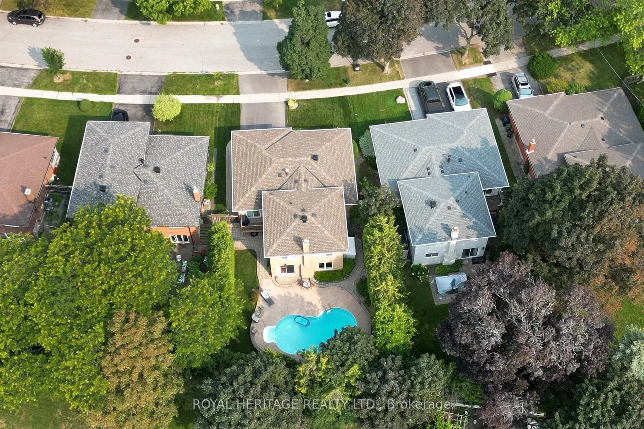 35, Langevin, Centennial Scarborough, Toronto