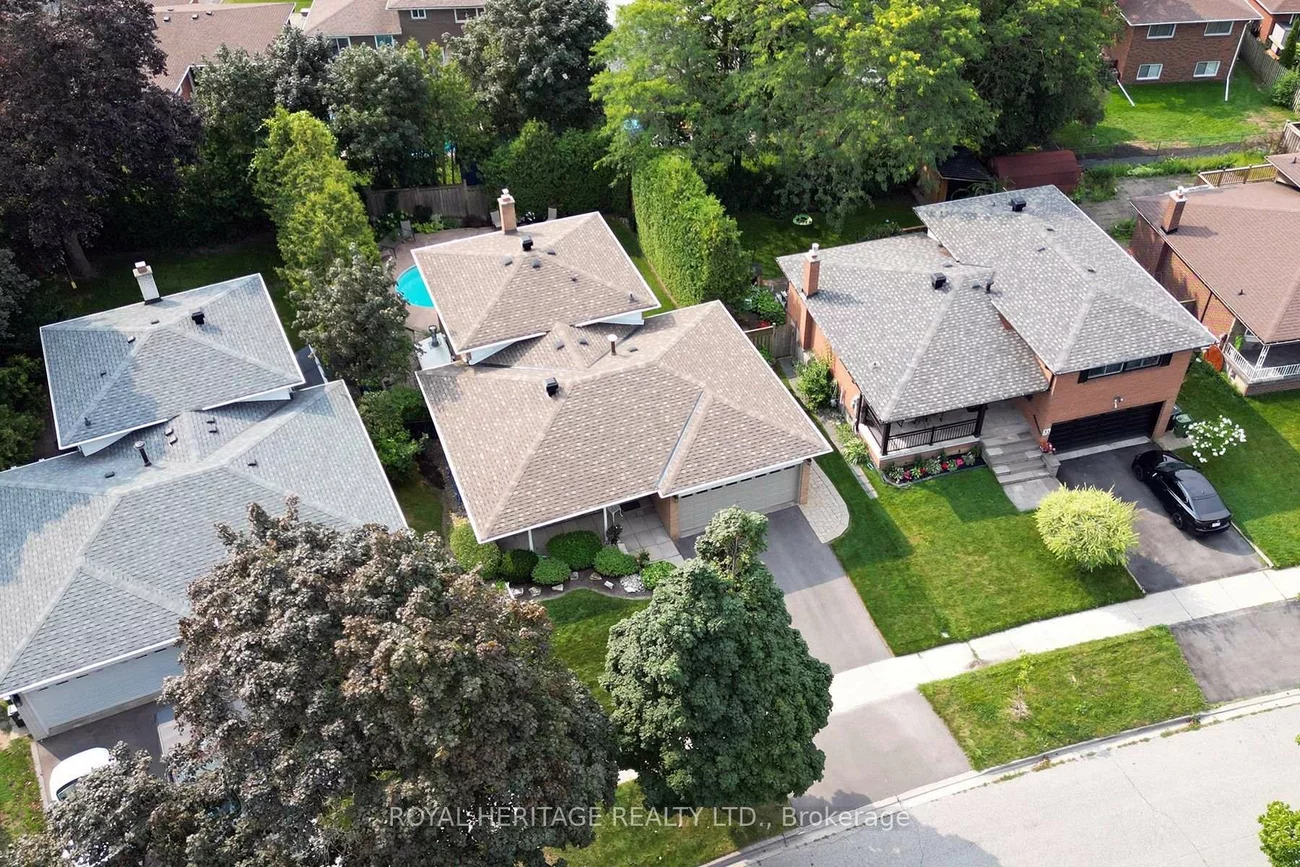 35, Langevin, Centennial Scarborough, Toronto