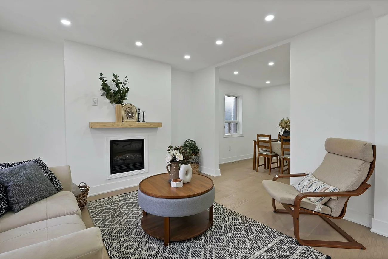 40, Leroy, Danforth Village-East York, Toronto