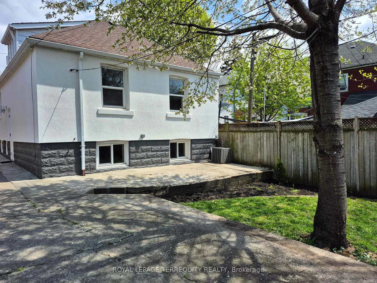40, Leroy, Danforth Village-East York, Toronto