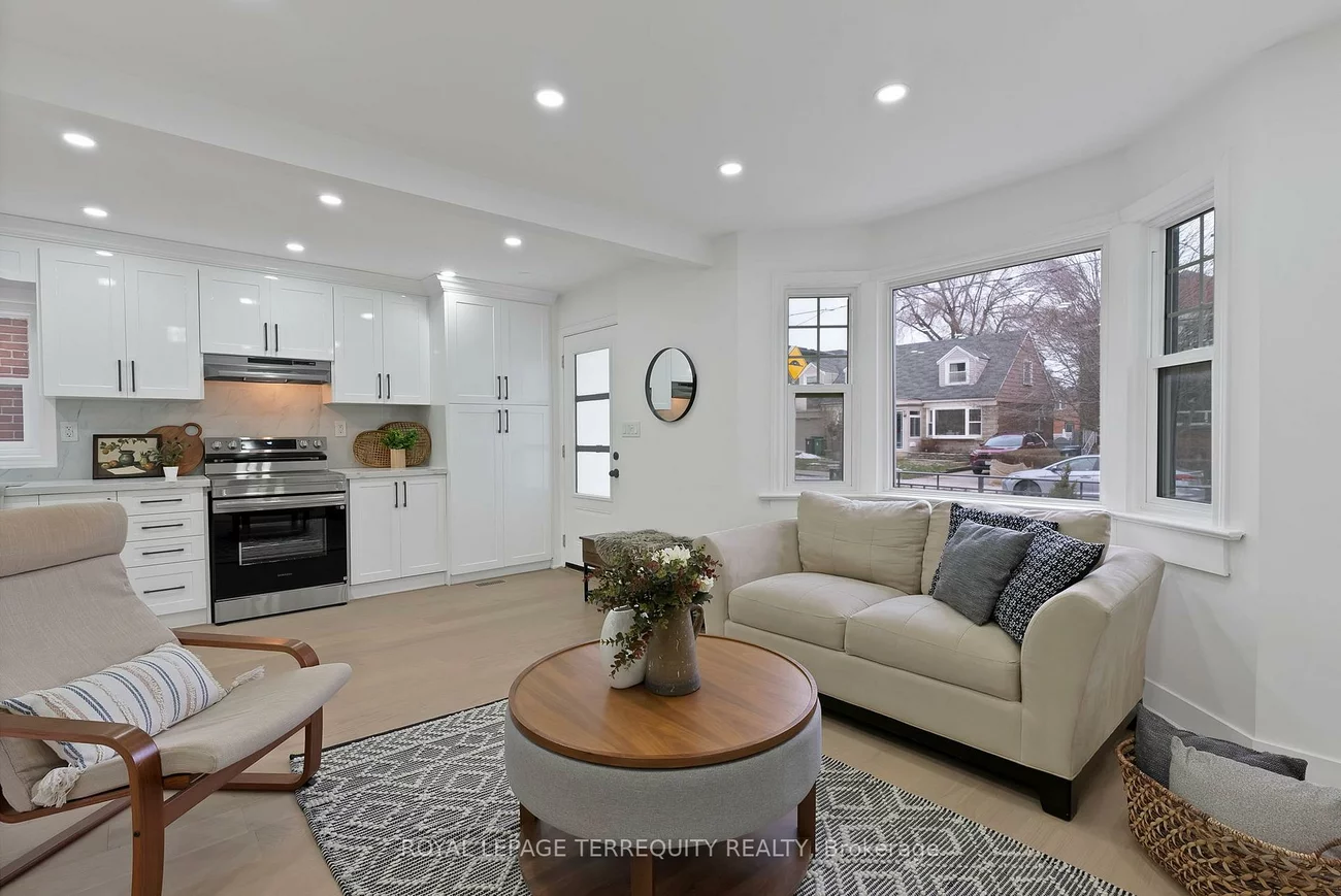40, Leroy, Danforth Village-East York, Toronto