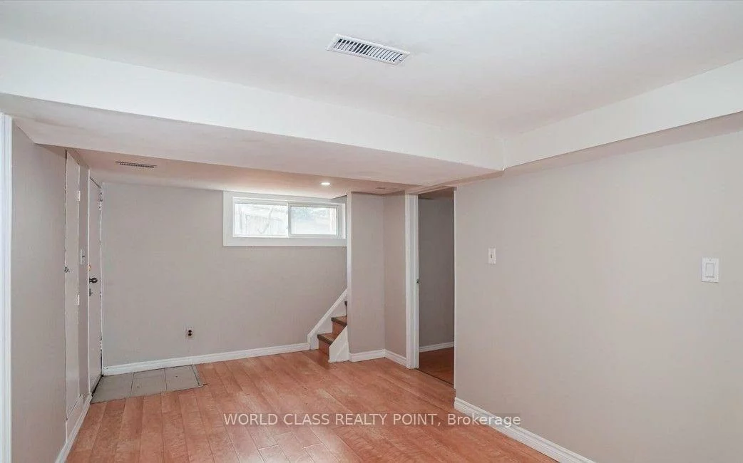 1, Mcintosh, Birchcliffe-Cliffside, Toronto