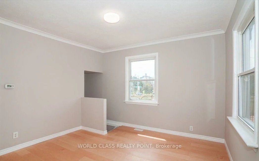 1, Mcintosh, Birchcliffe-Cliffside, Toronto