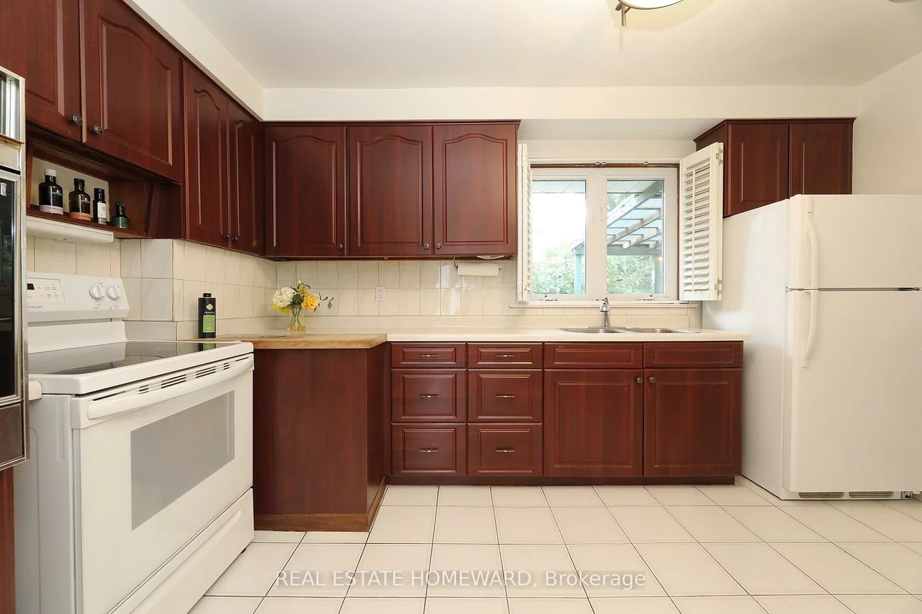 71, Gatesview, Scarborough Village, Toronto