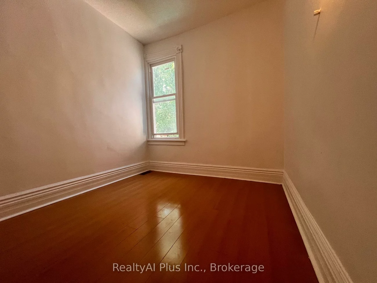 182, Boulton, South Riverdale, Toronto