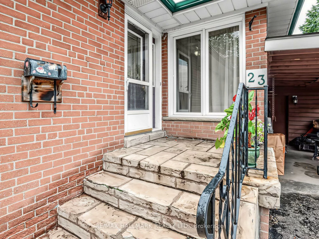 23, Lynnbrook, Woburn, Toronto