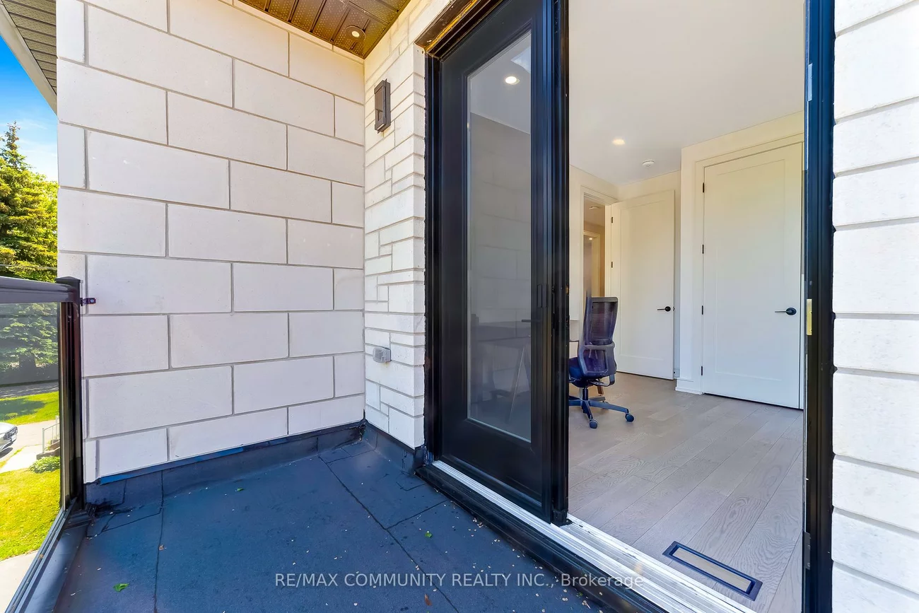 856, Kennedy, Ionview, Toronto