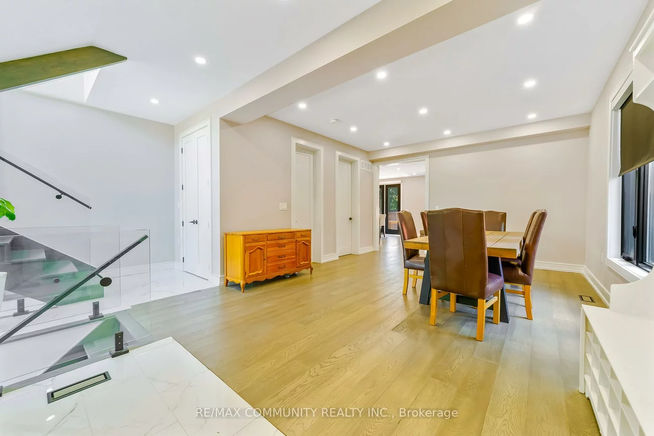 856, Kennedy, Ionview, Toronto