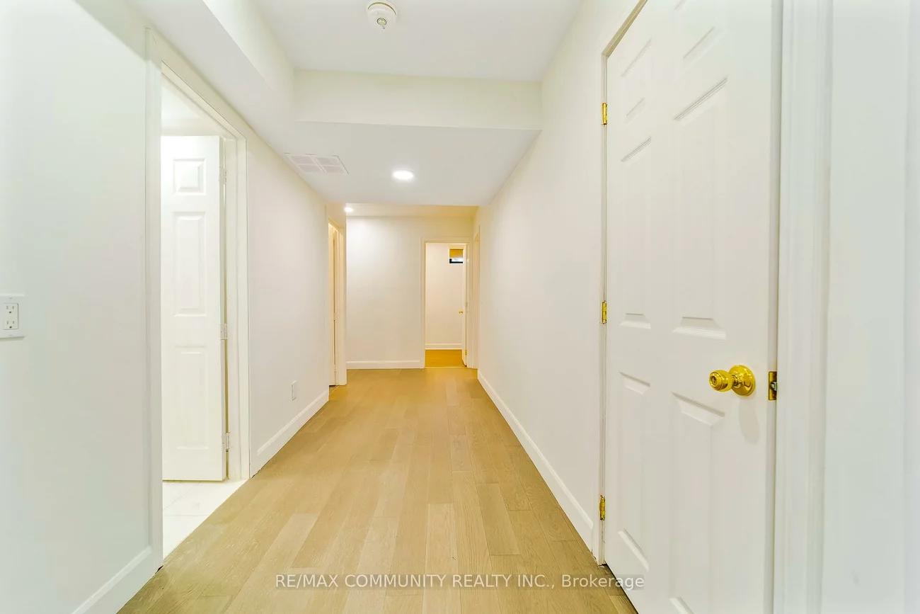 856, Kennedy, Ionview, Toronto