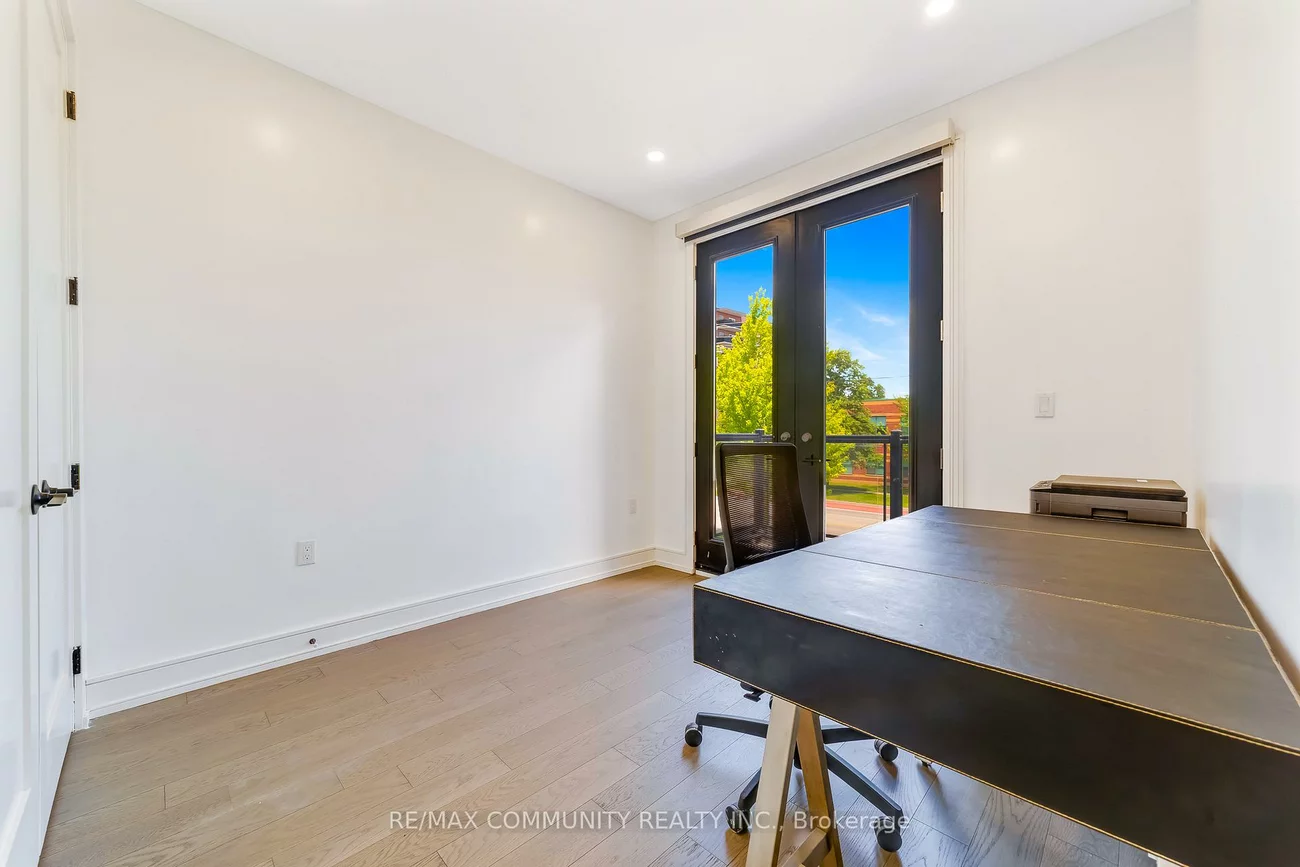 856, Kennedy, Ionview, Toronto