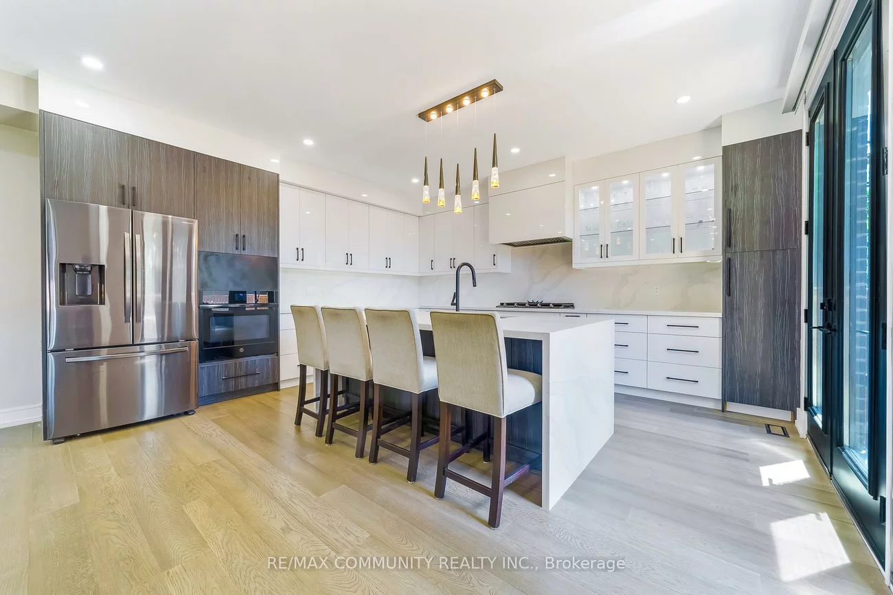 856, Kennedy, Ionview, Toronto