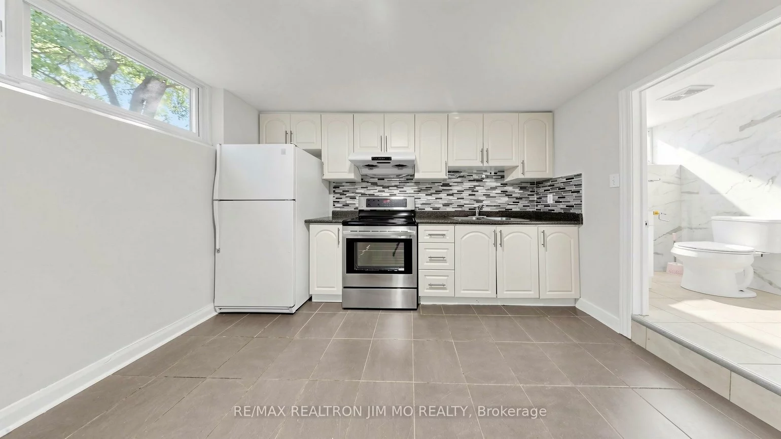 2571, Kennedy, Tam O'Shanter-Sullivan, Toronto
