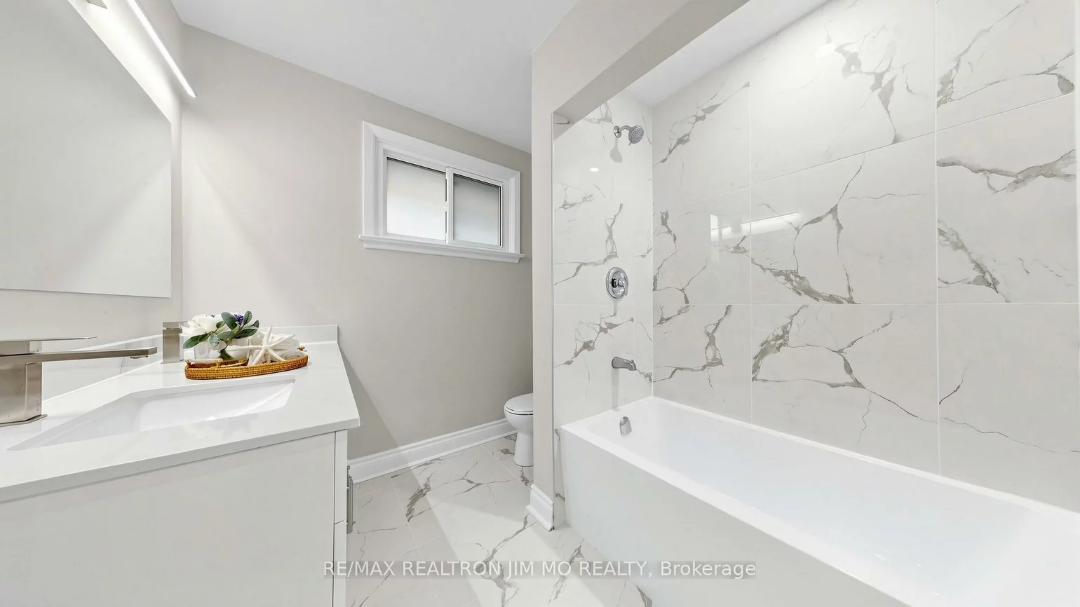 2571, Kennedy, Tam O'Shanter-Sullivan, Toronto