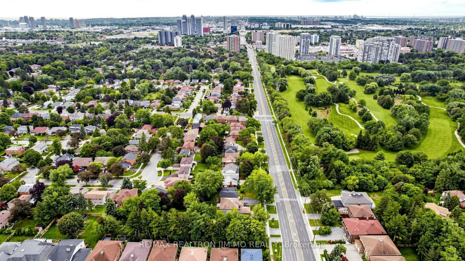 2571, Kennedy, Tam O'Shanter-Sullivan, Toronto
