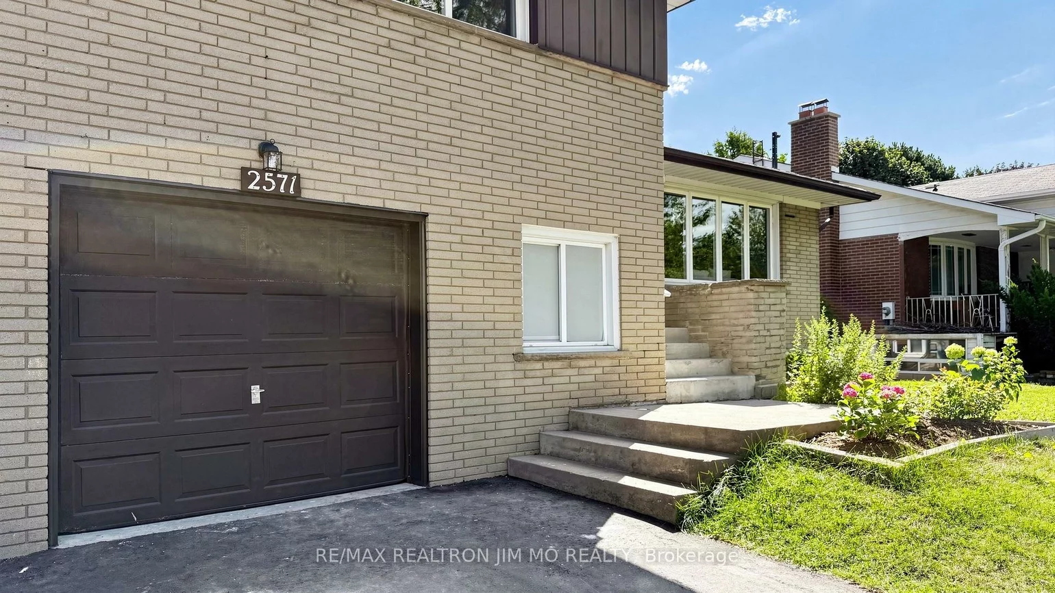 2571, Kennedy, Tam O'Shanter-Sullivan, Toronto