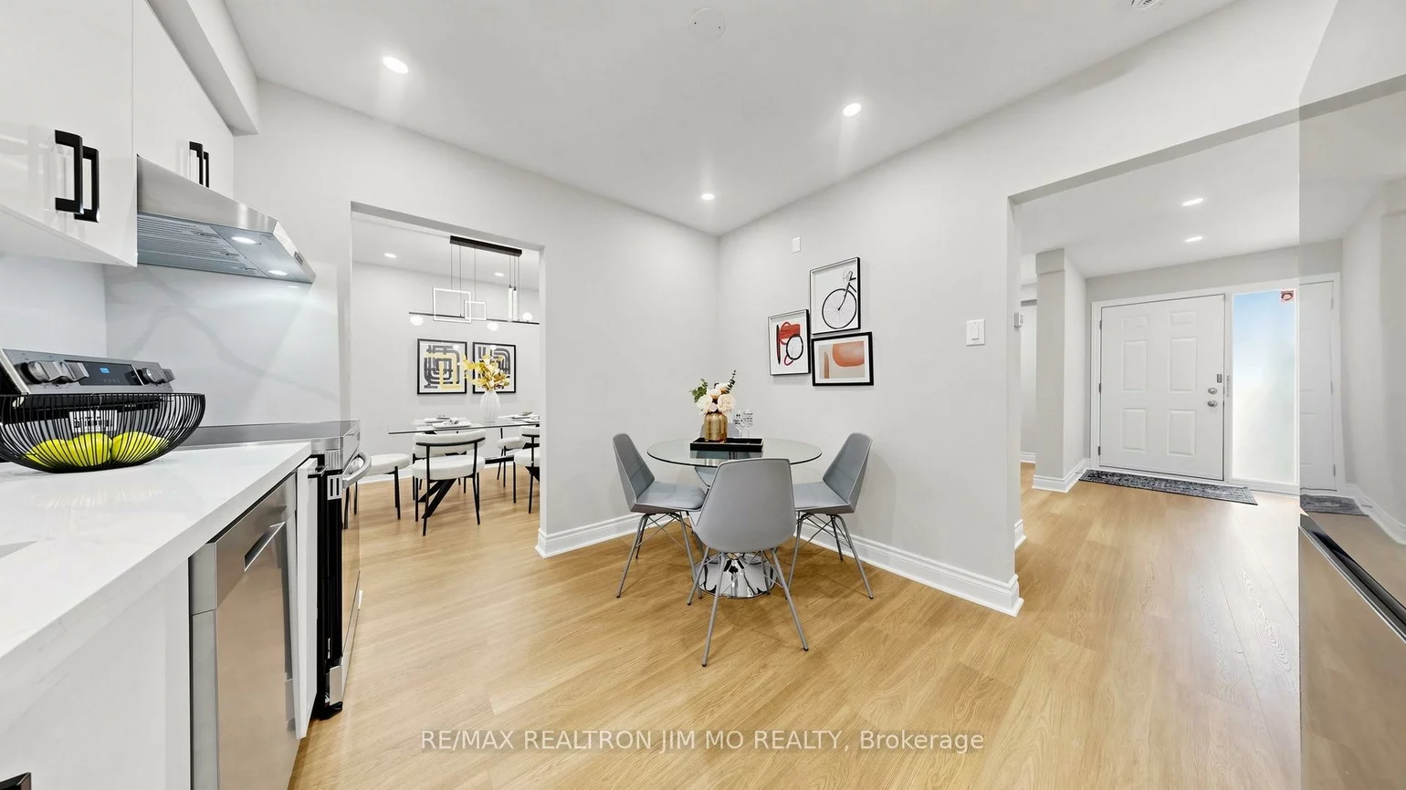 2571, Kennedy, Tam O'Shanter-Sullivan, Toronto