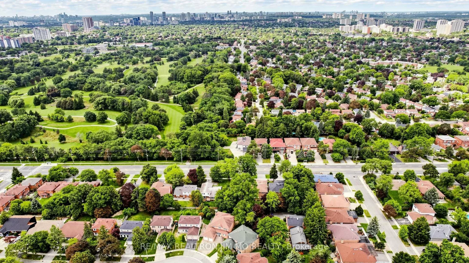 2571, Kennedy, Tam O'Shanter-Sullivan, Toronto