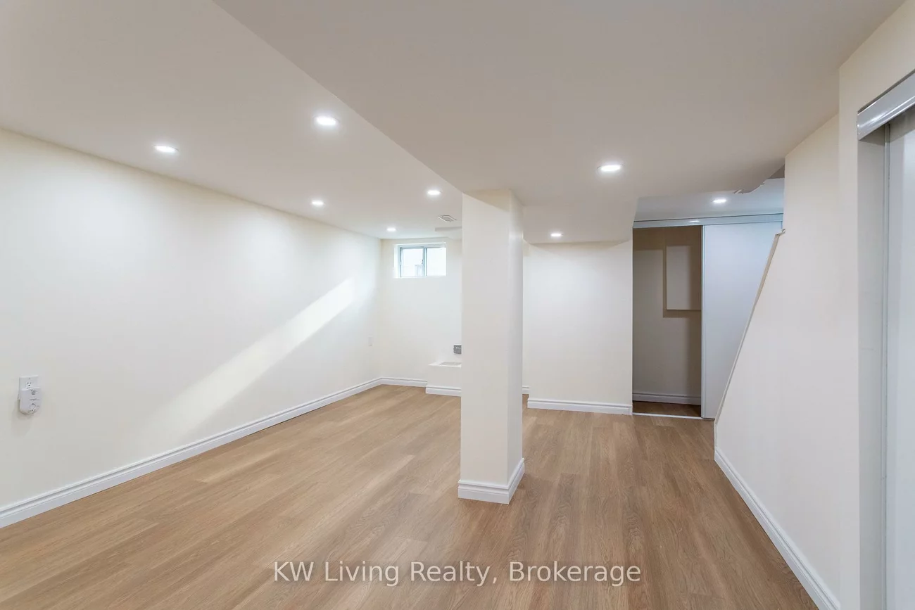 9, Rupert, Clairlea-Birchmount, Toronto
