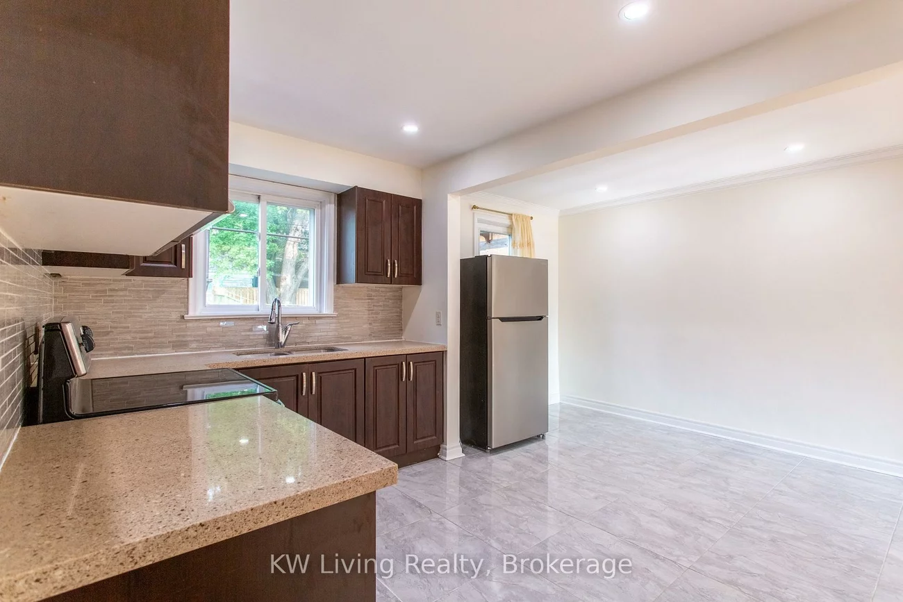 9, Rupert, Clairlea-Birchmount, Toronto