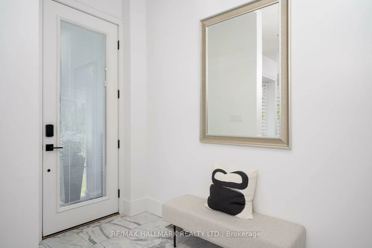 77, Leroy, Danforth Village-East York, Toronto