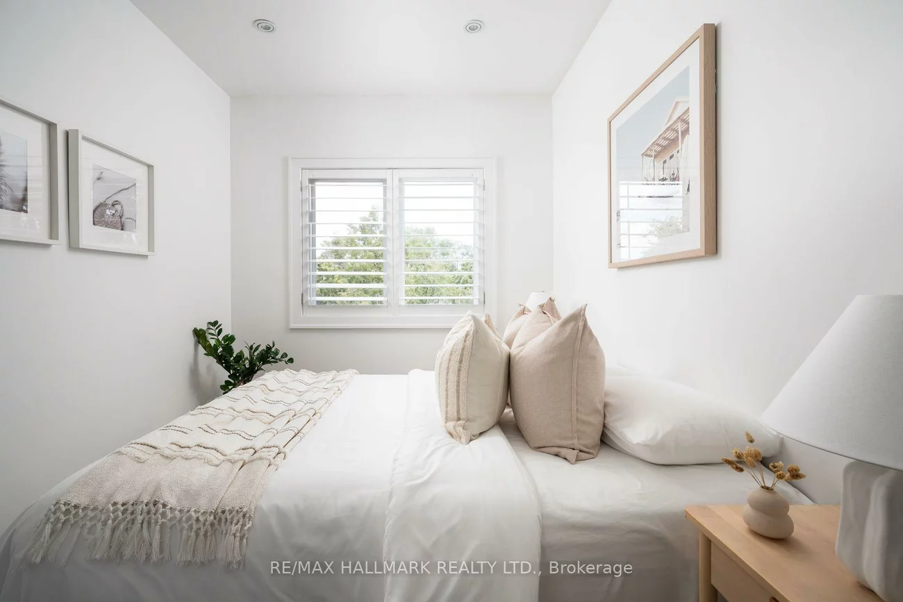 77, Leroy, Danforth Village-East York, Toronto