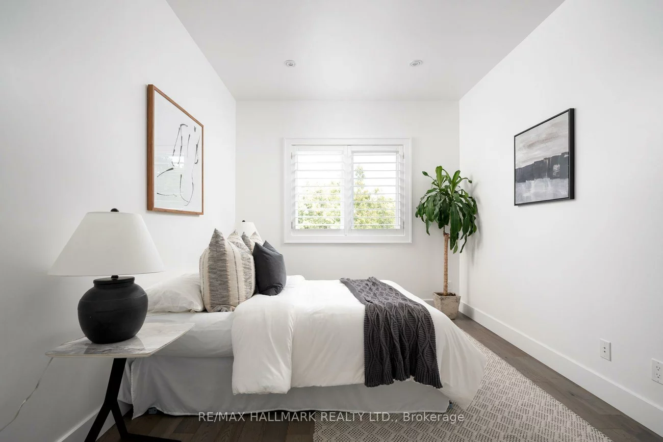 77, Leroy, Danforth Village-East York, Toronto