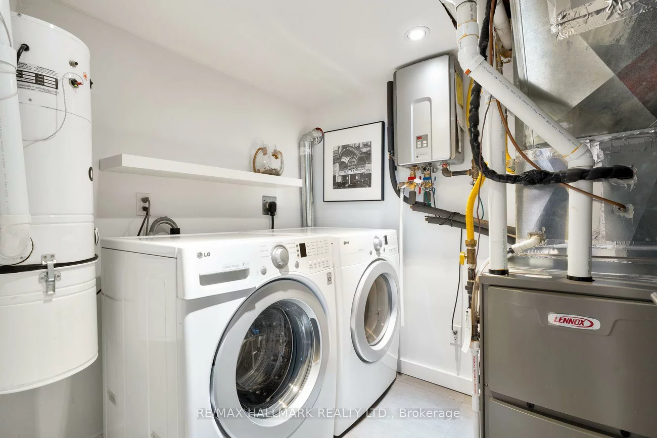 77, Leroy, Danforth Village-East York, Toronto