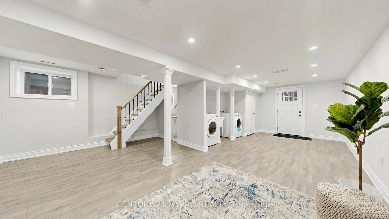 7, Cherry Nook, Greenwood-Coxwell, Toronto