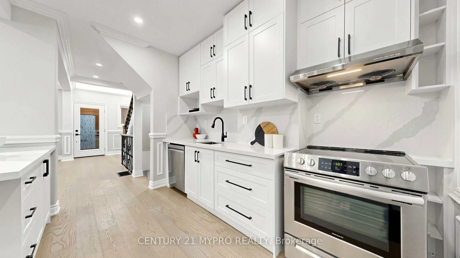 7, Cherry Nook, Greenwood-Coxwell, Toronto