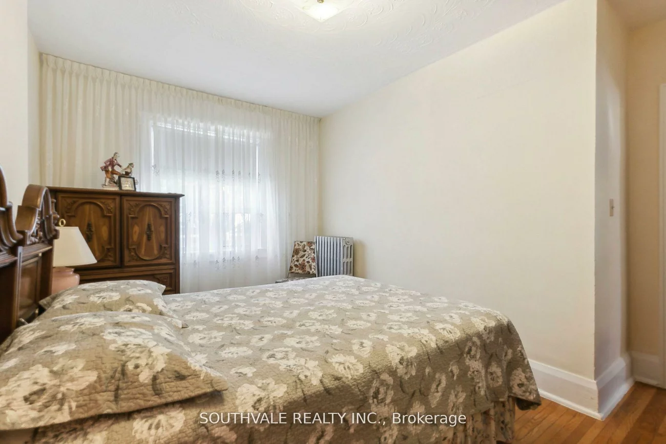 67, Kings Park, Danforth Village-East York, Toronto